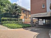 bachelor unit on the market – | melv.