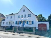 Bad Homburg Ober Eschbach: entkerntes Doppelhaus mit...