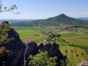 BADIA CALAVENA: RUSTICO CON TERRENO ADIACENTE