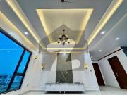 Bahria hills 500sq yd luxury villa for sale. A PLUS...