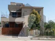 Bahria Town, 10 Marla Triple Storey House 6 Beds With...