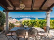Baia Caddinas – Una terrazza da sogno con vista...