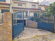 Baixa de Preço! Moradia T4 nos Pousos | 25063976695