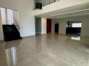 BAIXOU! Maravilhosa Casa com elevador, localizada na...