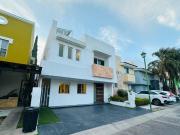 BAJA DE PRECIO Casa en Venta en coto con alberca en...