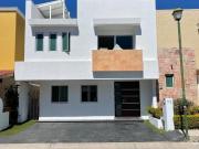 OPORTUNIDAD Casa en venta Nueva Galicia, en coto con alberca