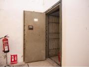 Bajo en edificio singular, en la renovada calle San Andrés