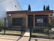 BAJÓ USD 35.000 ! 3 dormitorios/ cocheras/ Jardin