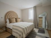 Baker Street, London,, NW1 6XE