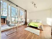 Balcony 3 Bed Apartment | Finsbury Park N7 |