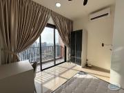 Balcony Middle Room with FREE WiFi @ D'IVO...