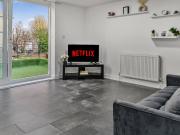 Balcony Terrace flat 17 mins from Central London