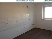 Bald vollständig renovierte 3 Zimmer Wohnung mit Balkon!