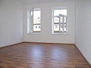 Balkon • 4 Raum • Fussbodenheizung • Bad mit Eckwanne •... Balkon • 4 Raum • Fussbodenheizung • Bad mit Eckwanne •...