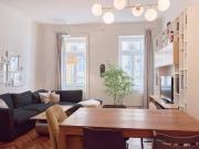 Balkon Altbauwohnung 3 Zi und 21m² Balkon in Hofruhelage