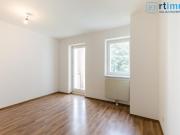 BALKON + LOGGIA + 2 ZIMMERWOHNUNG + GARTENBENÜTZUNG +...