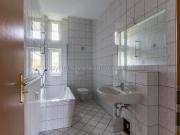 Balkon Tageslichtbad Badewanne Aufzug | 2 Zimmer Wohnung...