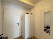 Balkonwohnung mit 2 Zimmern und Blick in den Innenhof...