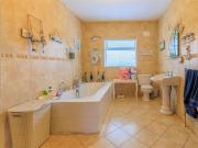 Ballinahinch, Birdhill, Tipperary REA John Lee 4979...