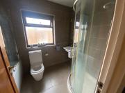 Balmoral Gardens, Ilford IG3, 6 bed end terrace house to...