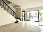 BANDAR AINSDALE SANTAI