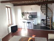 BANDOL GRAND APPT T2 DANS MAISON DE VILLE