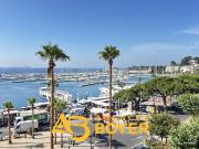 BANDOL LE PORT T3 vue mer en dernier étage sans ascenseur