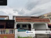 Bank Lelong Terrace: 29, Jalan 16, Taman Kluang Barat,...