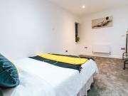Banstead Road, Purley, CR8