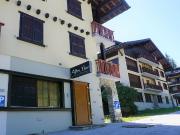 Bar Lounge im Herzen des Skigebiets der 4 Täler