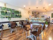 Bar / Restaurante com todo o recheio para venda na Nazar