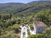 BAR SUR LOUP Une charmante Villa récemment rénovée avec...