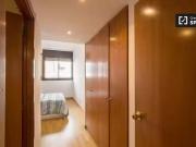 Encantador Alquiler de habitaciones en piso de 3...