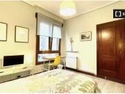 Nuevo Amplia habitación en piso de 5 habitaciones en...