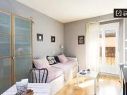 ¡Oferta! Estudio con balcón en alquiler en Lavapiés, Madrid ¡Oferta! Estudio con balcón en alquiler en Lavapiés, Madrid
