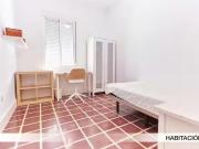 Encantador Habitación en Avenida Reina Mercedes, Sector Sur