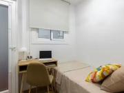 Acogedor Habitación en Avinguda de Madrid, Sants Badal