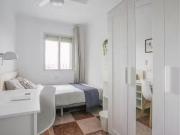 Bonito Habitación en Calle del Puerto de Almansa, Puente...