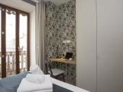 ¡Renta! Piso de 3 habitaciones en Calle Cuba 16, Puerta 2