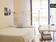 Bonito Preciosa habitación en alquiler en apartamento de...