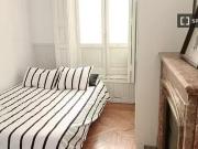 Único Preciosa habitación en apartamento de 12...