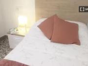 Acogedor Se alquila habitación en apartamento de 5...