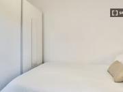 ¡En alquiler! Se alquila habitación en piso compartido...