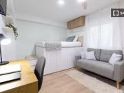 Acogedor Se alquila habitación en piso compartido en...