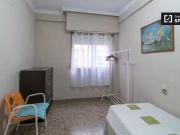 Acogedor Se alquila habitación en piso de 2 dormitorios...