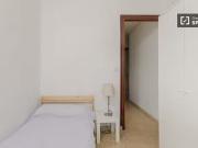 Encantador Se alquila habitación en piso de 3...