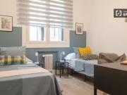 ¡Recién llegado! Se alquila habitación en piso de 9...