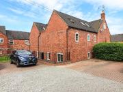 Barcliffe Mews, Barcliffe Avenue B77, 2 bed flat to...