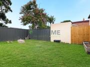 Bargain Rental! Cosy 1 Bed Flat with Separate Yard