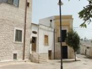 Bari Loseto palazzotto indipendente arredato